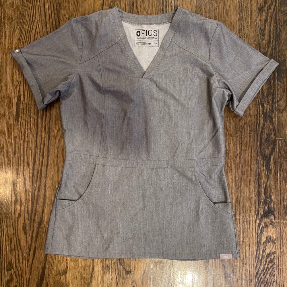 FIGS scrub top